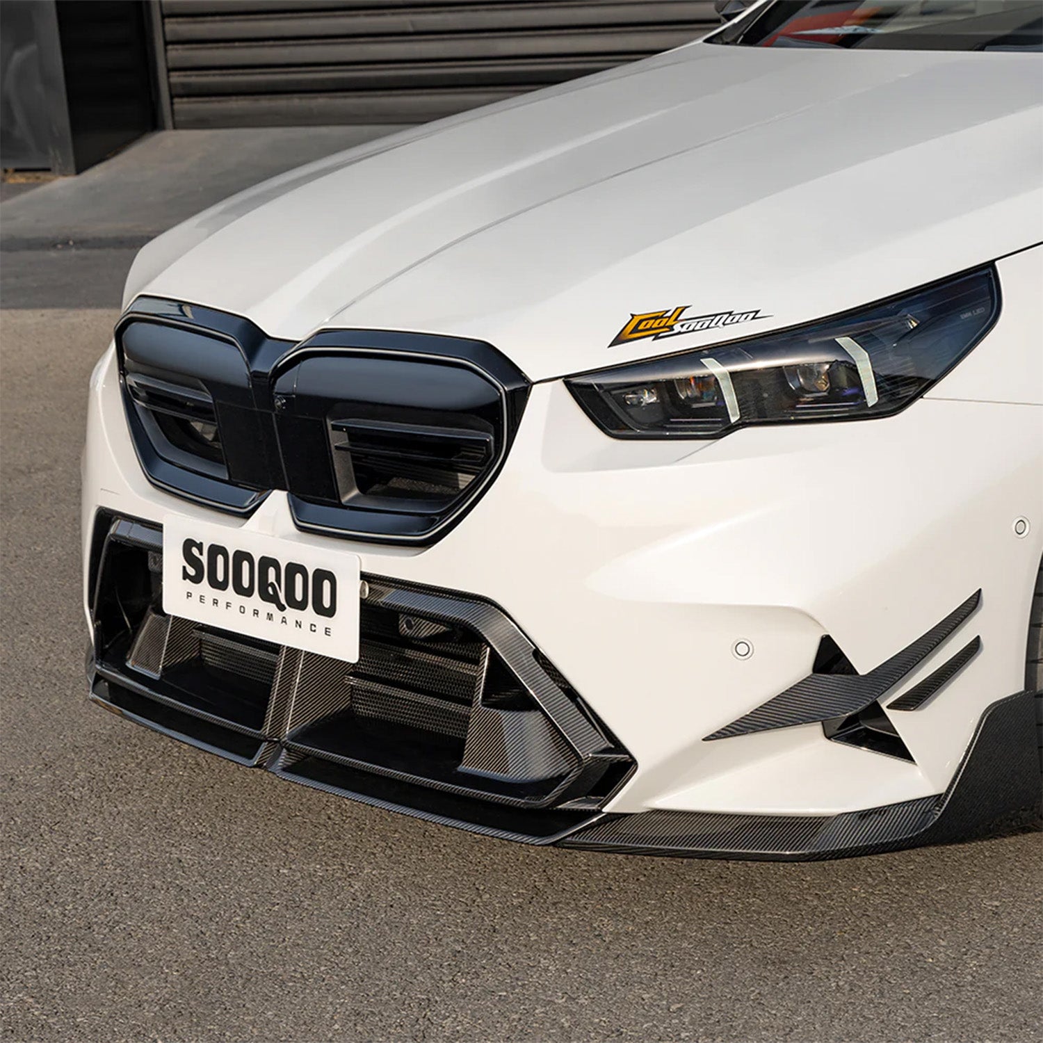 SooQoo BMW G90 & G99 M5 Gloss Carbon Fibre Bumper Trim