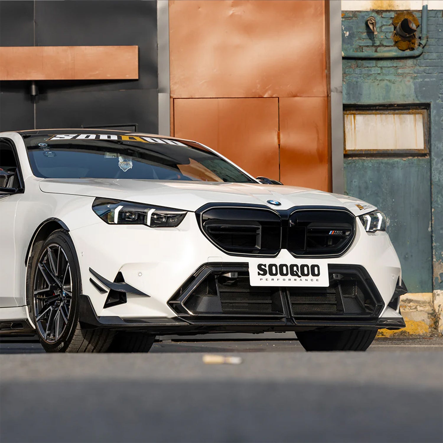 SooQoo BMW G90 & G99 M5 Gloss Carbon Fibre Bumper Trim