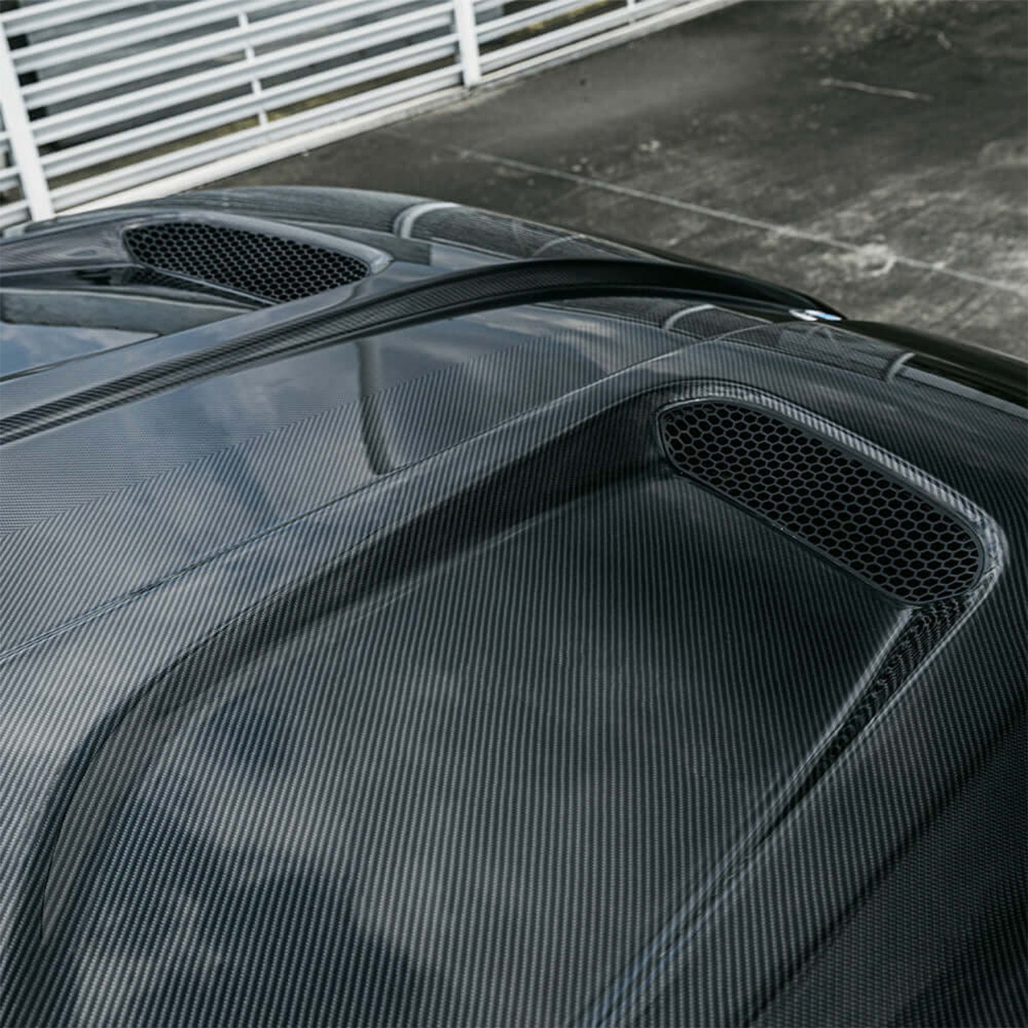 SooQoo BMW G90 & G99 M5 Vented Hood In Pre Preg Carbon Fibre
