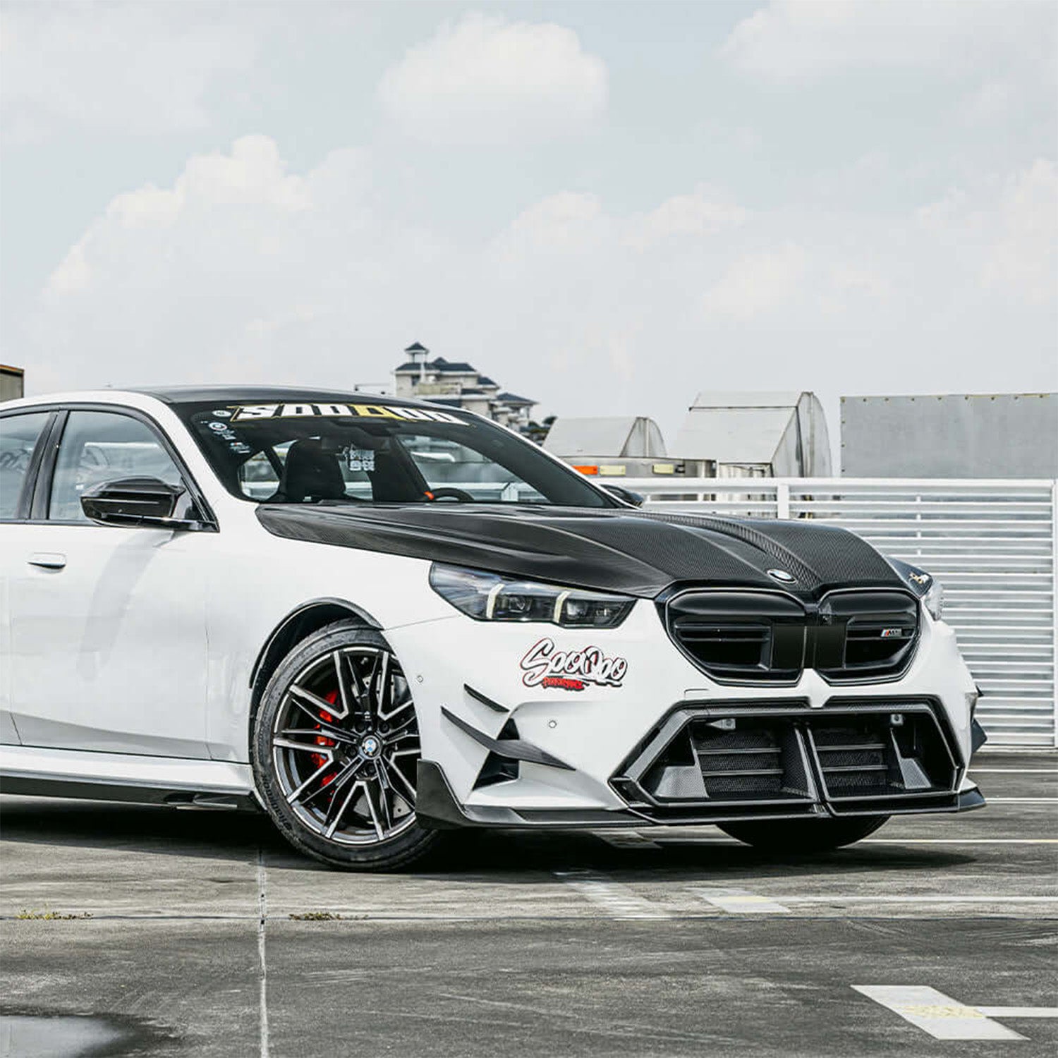 SooQoo BMW G90 & G99 M5 Vented Hood In Pre Preg Carbon Fibre