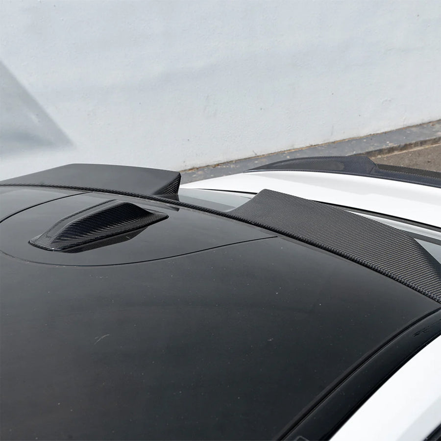 SooQoo BMW G90 M5 Carbon Fibre Upper Roof Spoiler