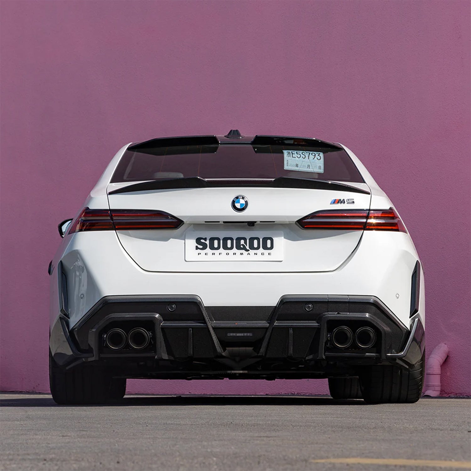 SooQoo BMW G90 M5 Carbon Fibre Upper Roof Spoiler
