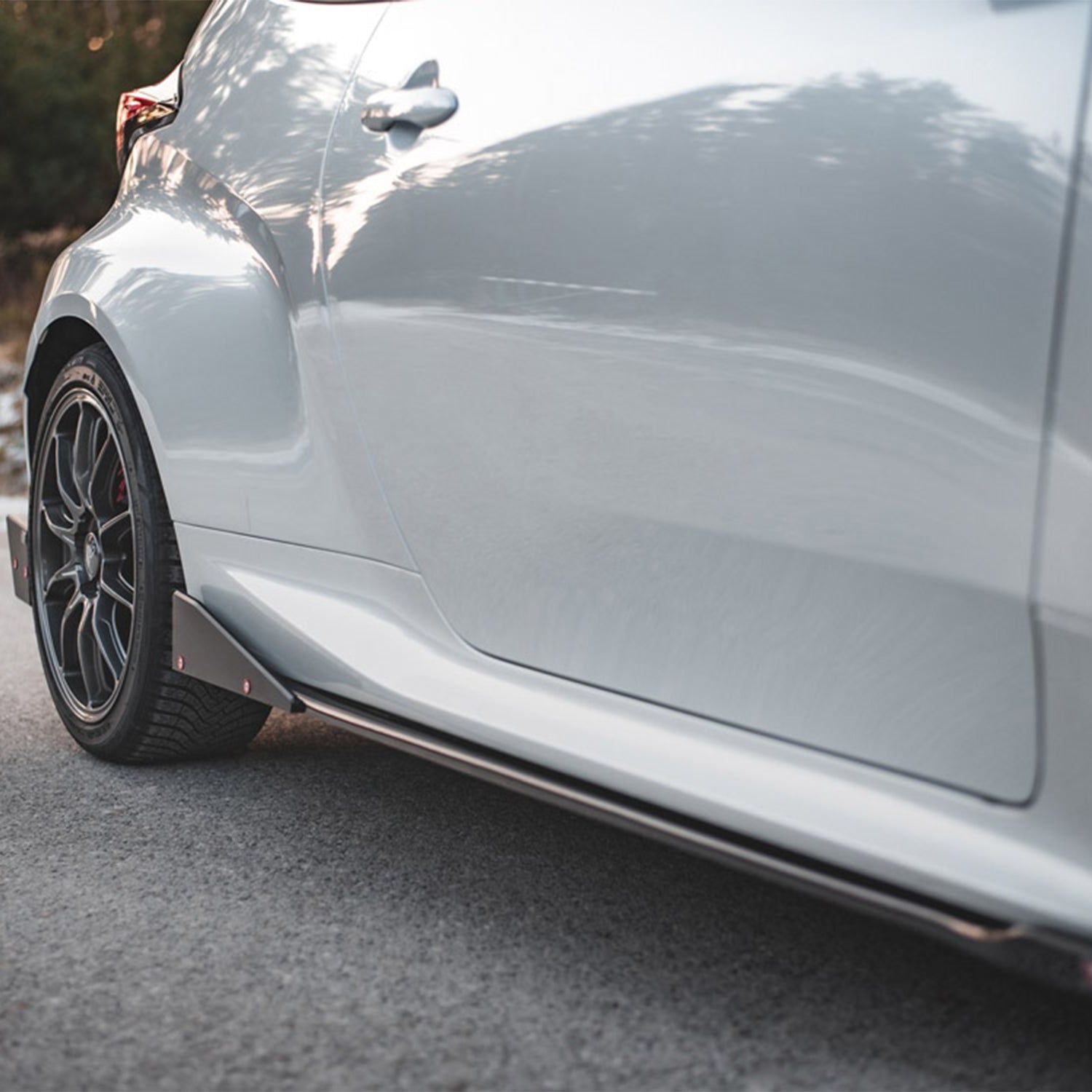 Maxton Design Gloss Black Side Skirts V2 For Toyota GR Yaris