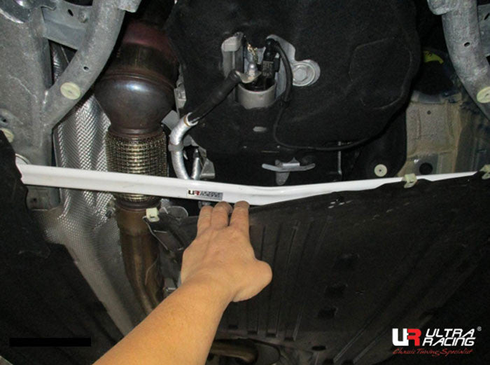 Ultra Racing BMW G20 Ultra Racing Front Lower Brace URKR-LA2-4551