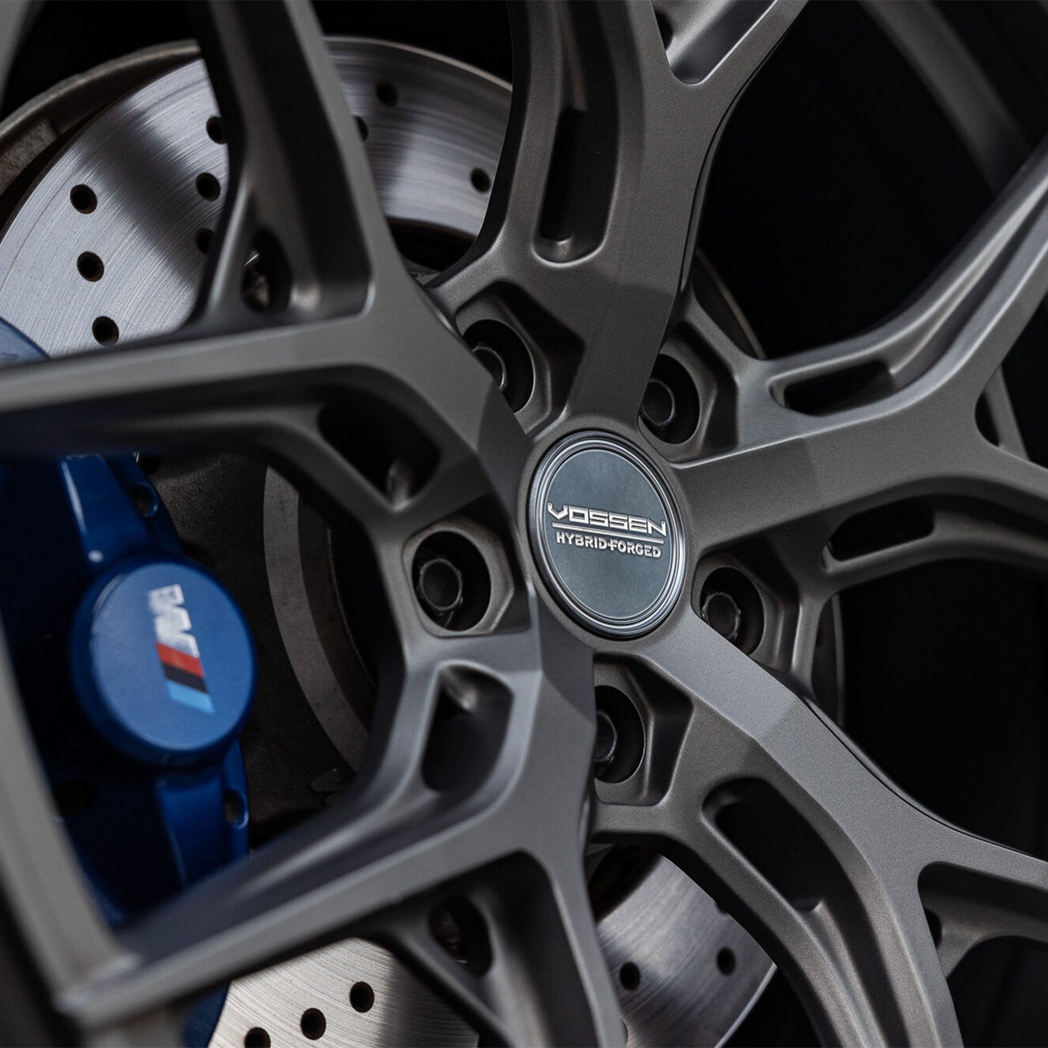 Vossen HF-5 Forged Alloy Wheels In Matte Gunmetal