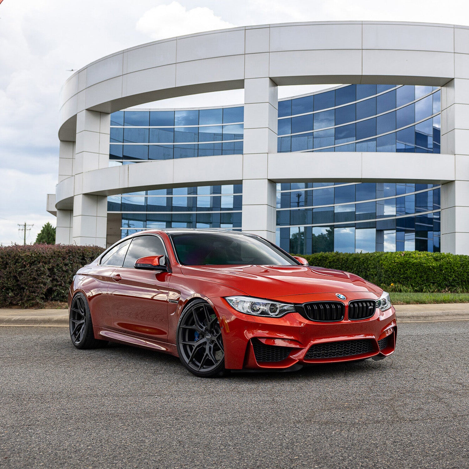 Vossen HF-5 Forged Alloy Wheels In Matte Gunmetal