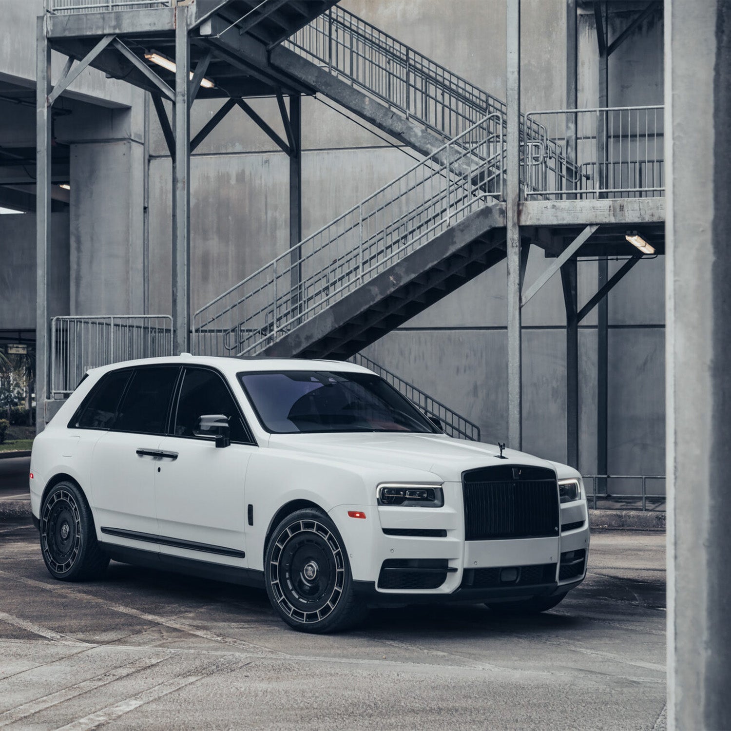 Vossen HF-9 Forged Alloy Wheels In Gloss Black with Polished Details