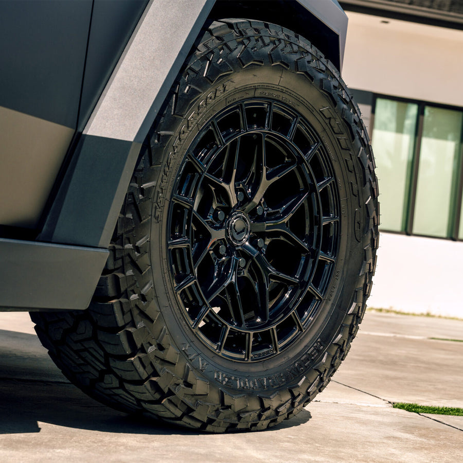 Vossen HFX-1 Forged Alloy Wheels In Gloss Black (6-Lug)