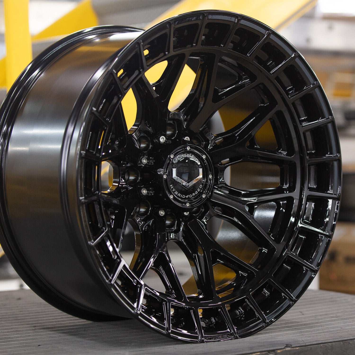 Vossen HFX-1 Forged Alloy Wheels In Gloss Black (8-Lug)