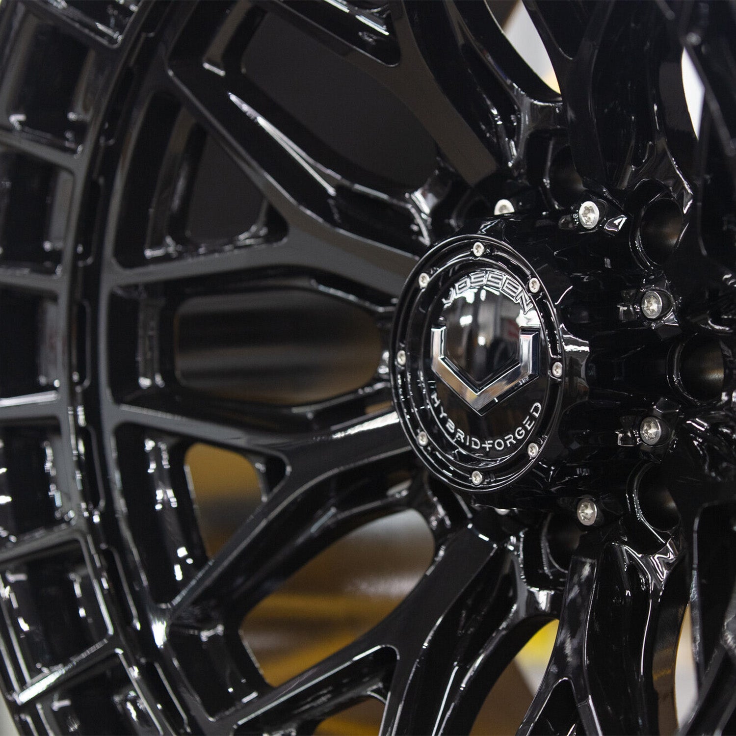 Vossen HFX-1 Forged Alloy Wheels In Gloss Black (8-Lug)