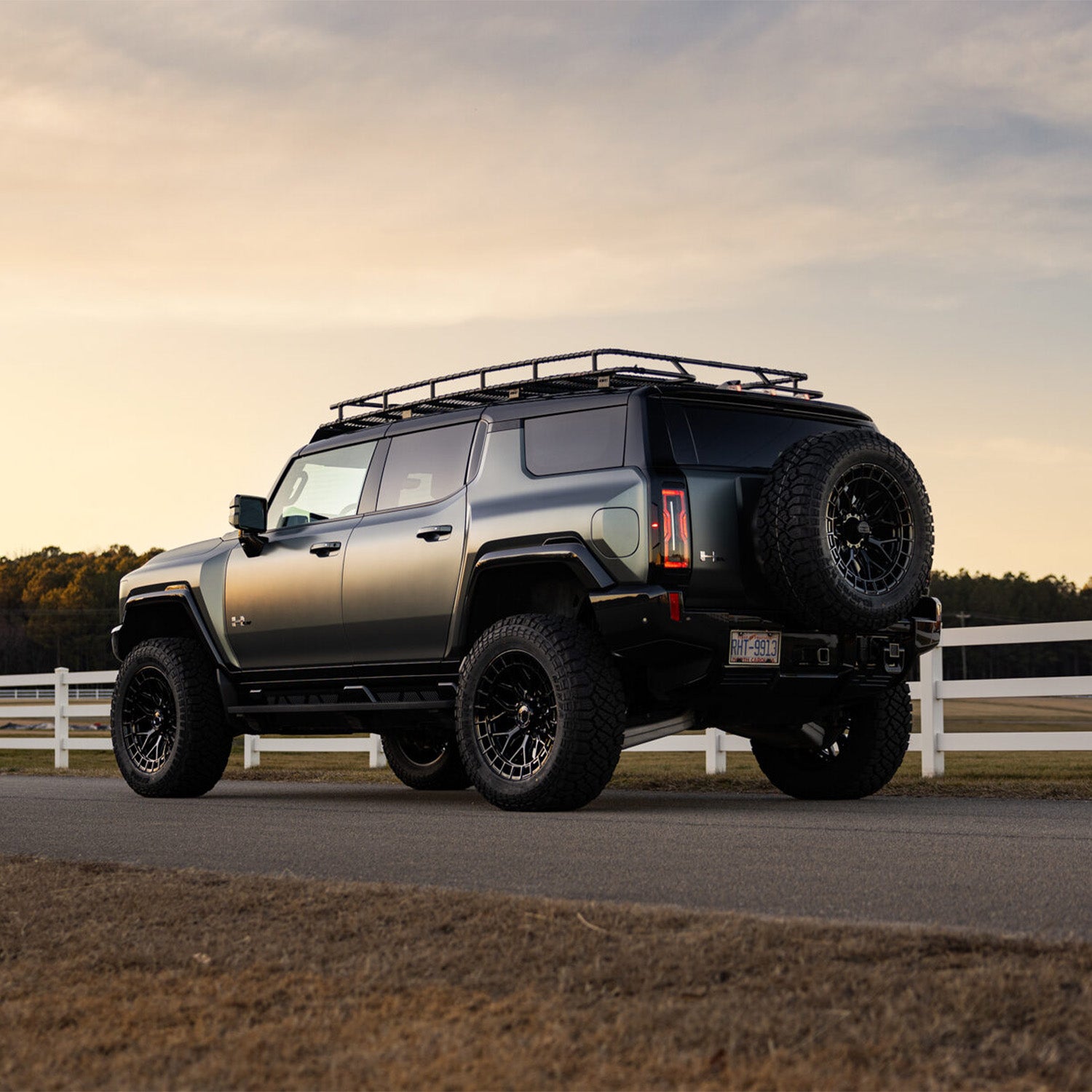 Vossen HFX-1 Forged Alloy Wheels In Gloss Black (8-Lug)