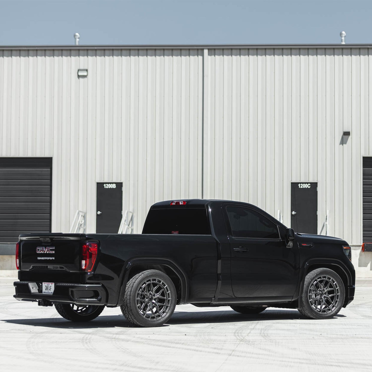 Vossen HFX-1 Forged Alloy Wheels In Matte Gunmetal (6-Lug)