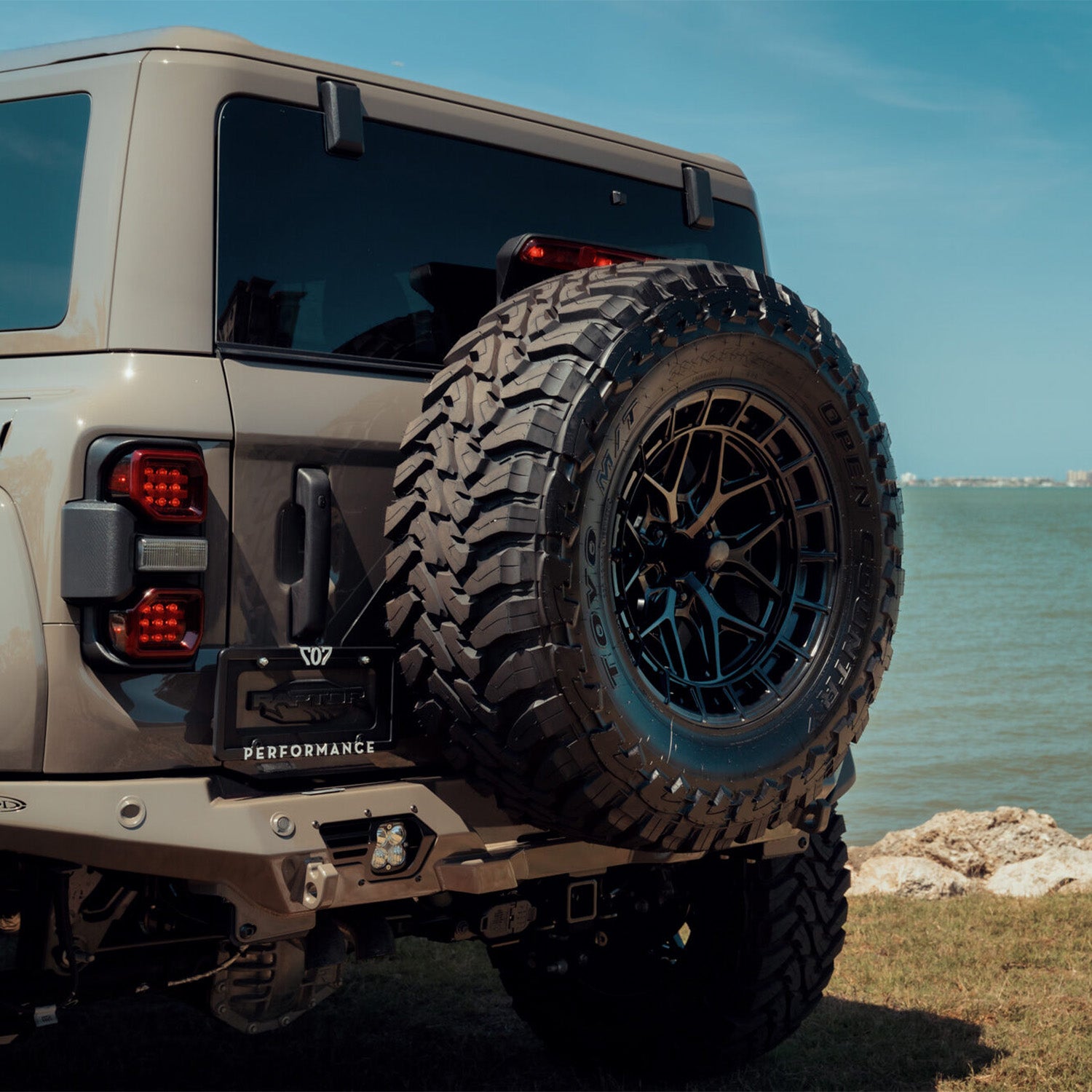 Vossen HFX-1 Forged Alloy Wheels In Satin Black (6-Lug)