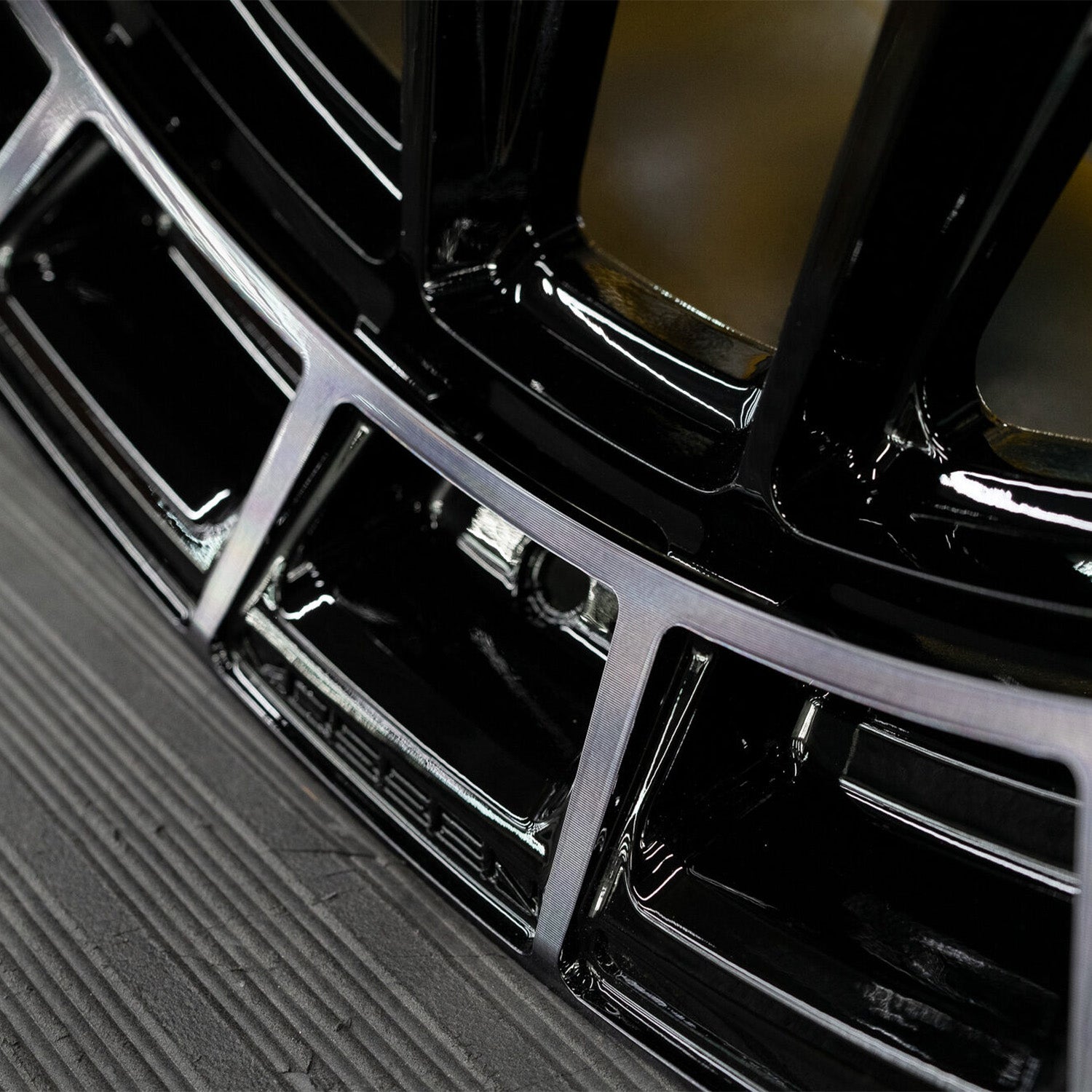 Vossen HFX-1 Forged Alloy Wheels In Tinted Gloss Black (6-Lug)