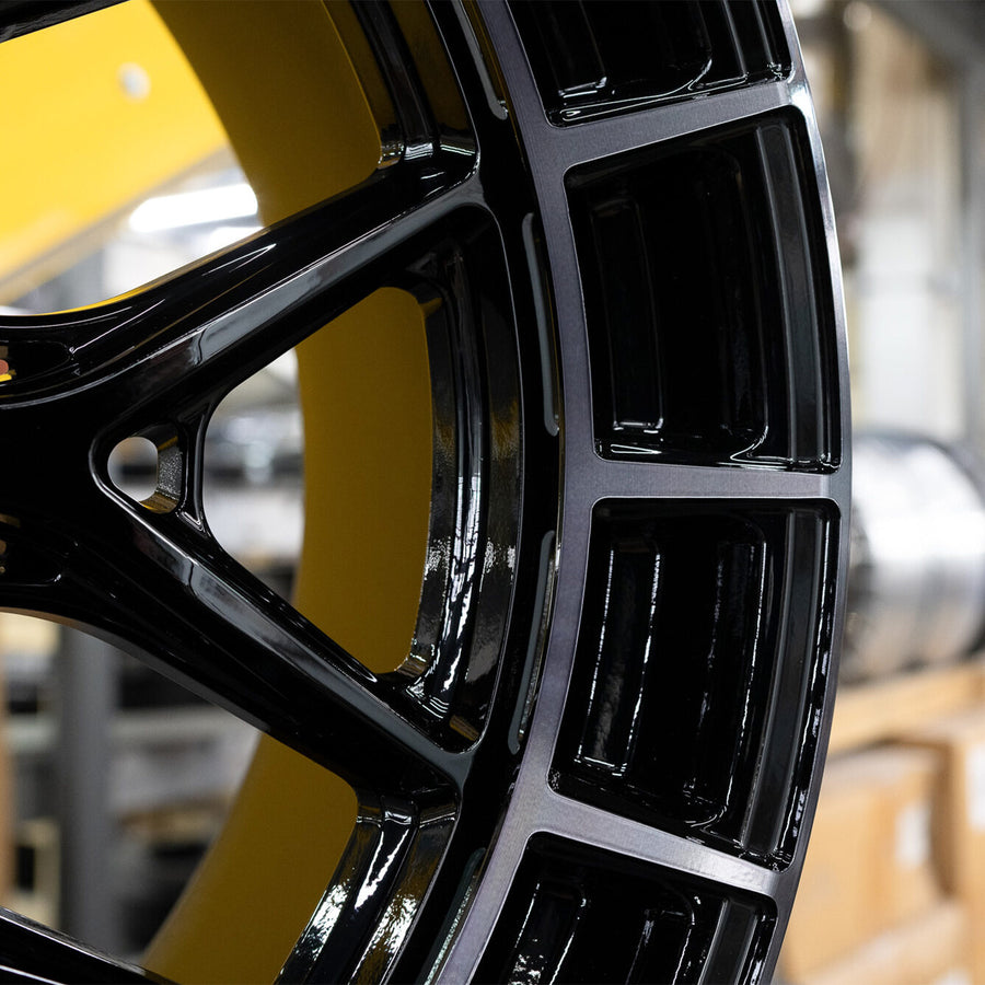 Vossen HFX-1 Forged Alloy Wheels In Tinted Gloss Black (6-Lug)