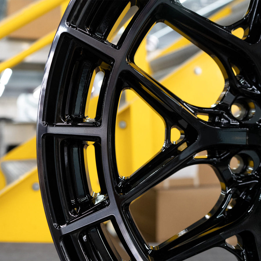 Vossen HFX-1 Forged Alloy Wheels In Tinted Gloss Black (6-Lug)