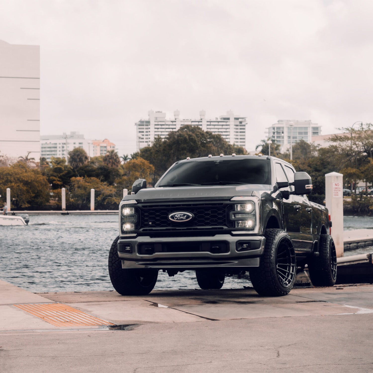 Vossen LCX-01 Forged Alloy Wheels In Gloss Black