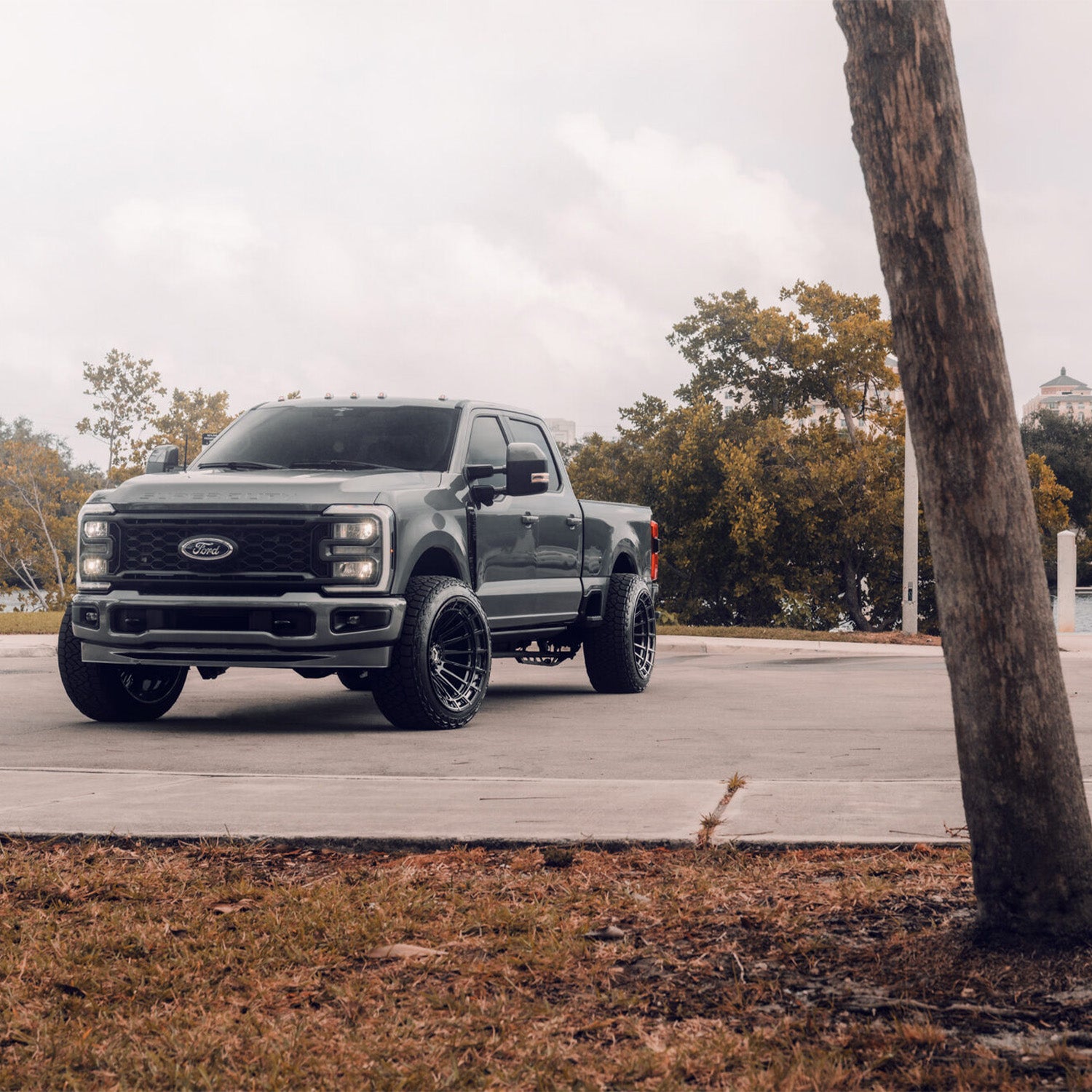 Vossen LCX-01 Forged Alloy Wheels In Gloss Black