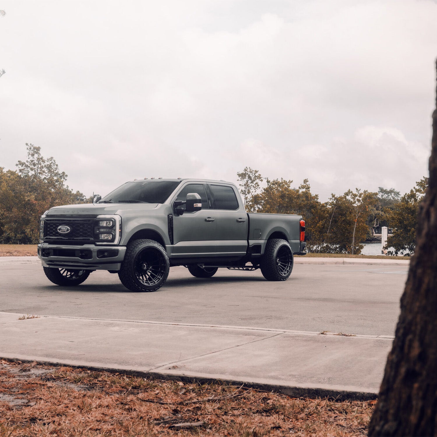 Vossen LCX-01 Forged Alloy Wheels In Gloss Black