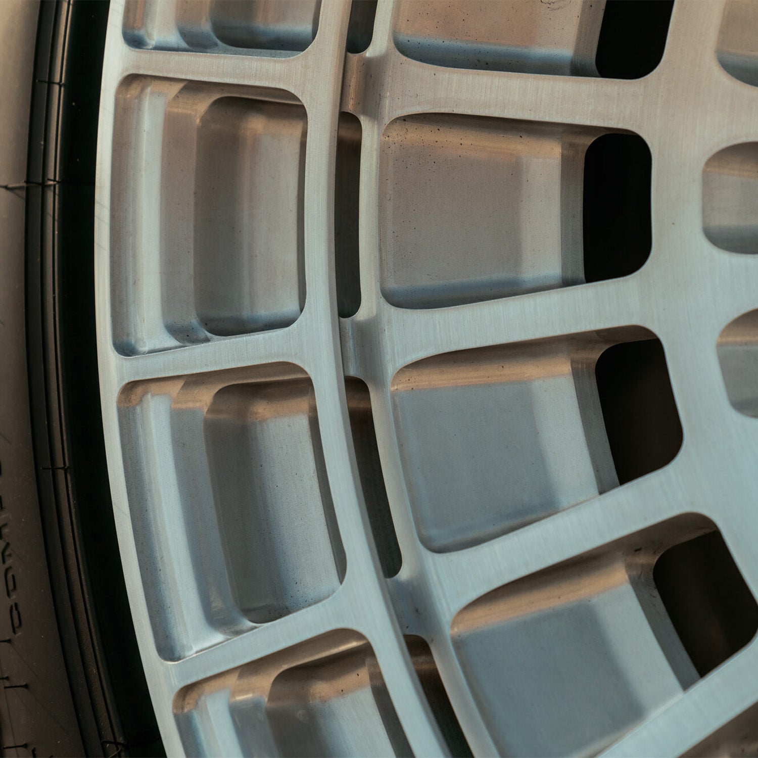 Vossen LCX-04 Forged Alloy Wheels In Brushed Gloss Clear