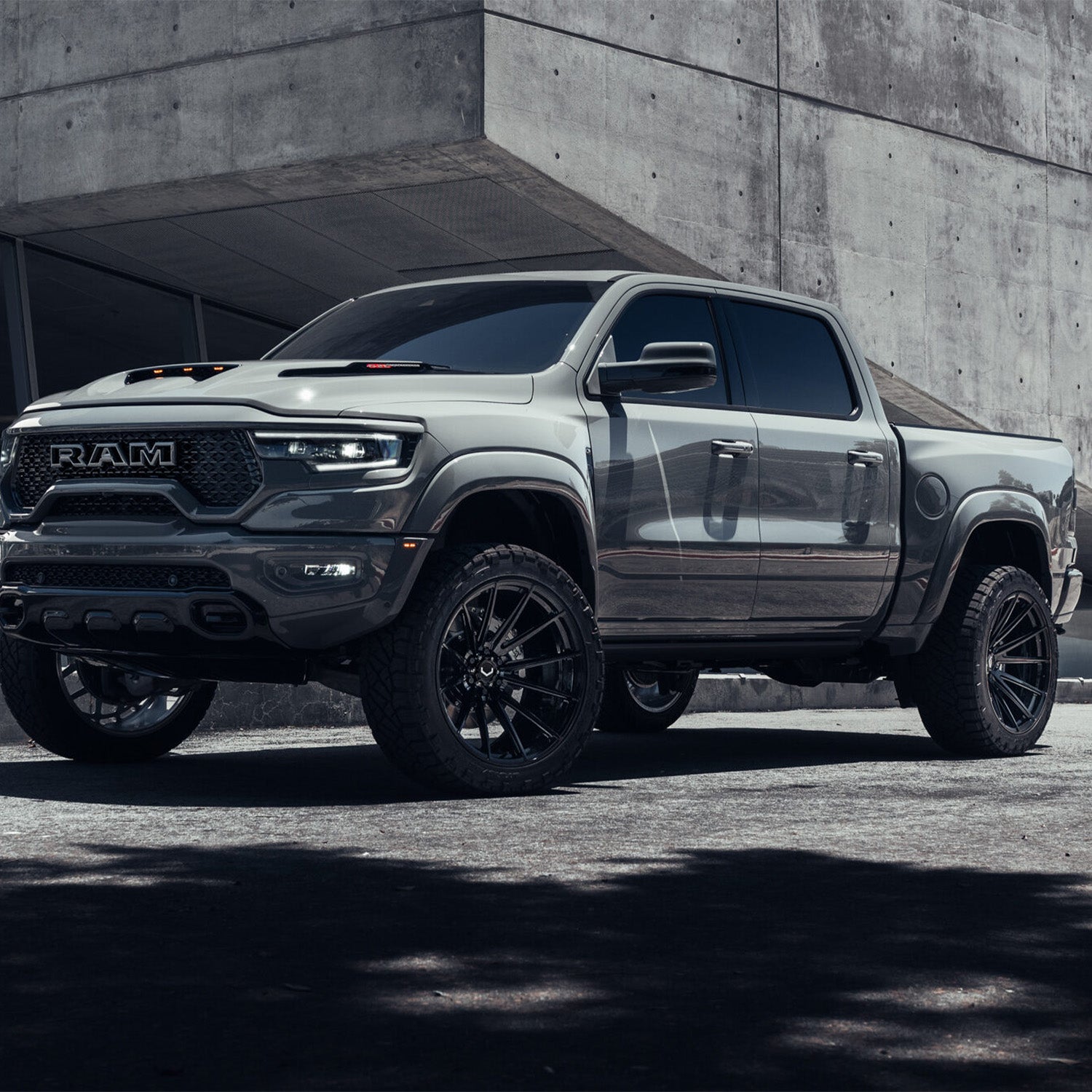 Vossen VFX-01 Forged Alloy Wheels In Gloss Black