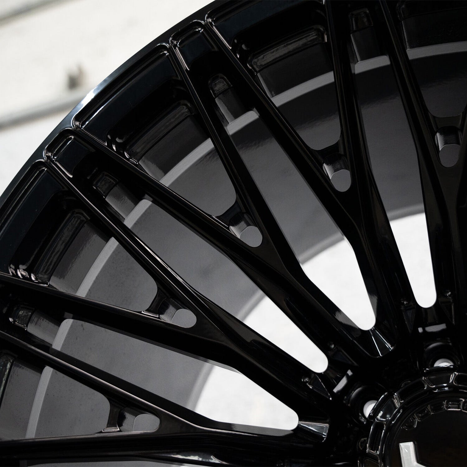 Vossen VFX-04 Forged Alloy Wheels In Gloss Black