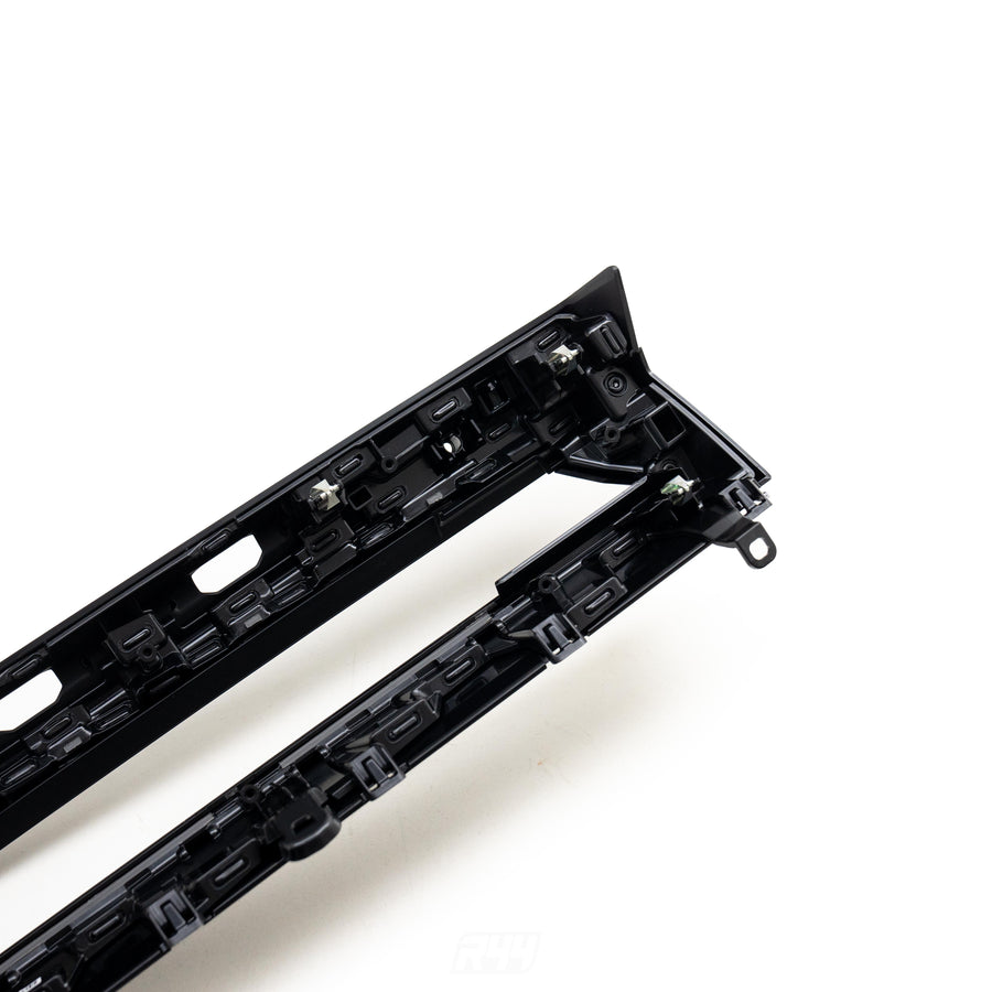 Genuine BMW BMW G90/G99 M5 & G60/G61 5 Series OEM Carbon Fibre Dashboard Trim