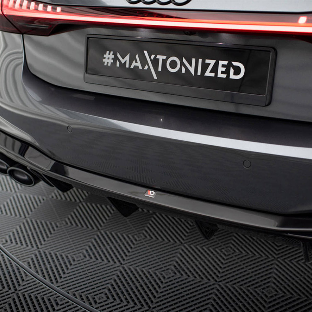 Maxton Design Rear Valance + Black Exhaust Ends Imitation compatible with Audi A7 S Line C8 / S7 C8 / C8 Facelift / S7 Facelift