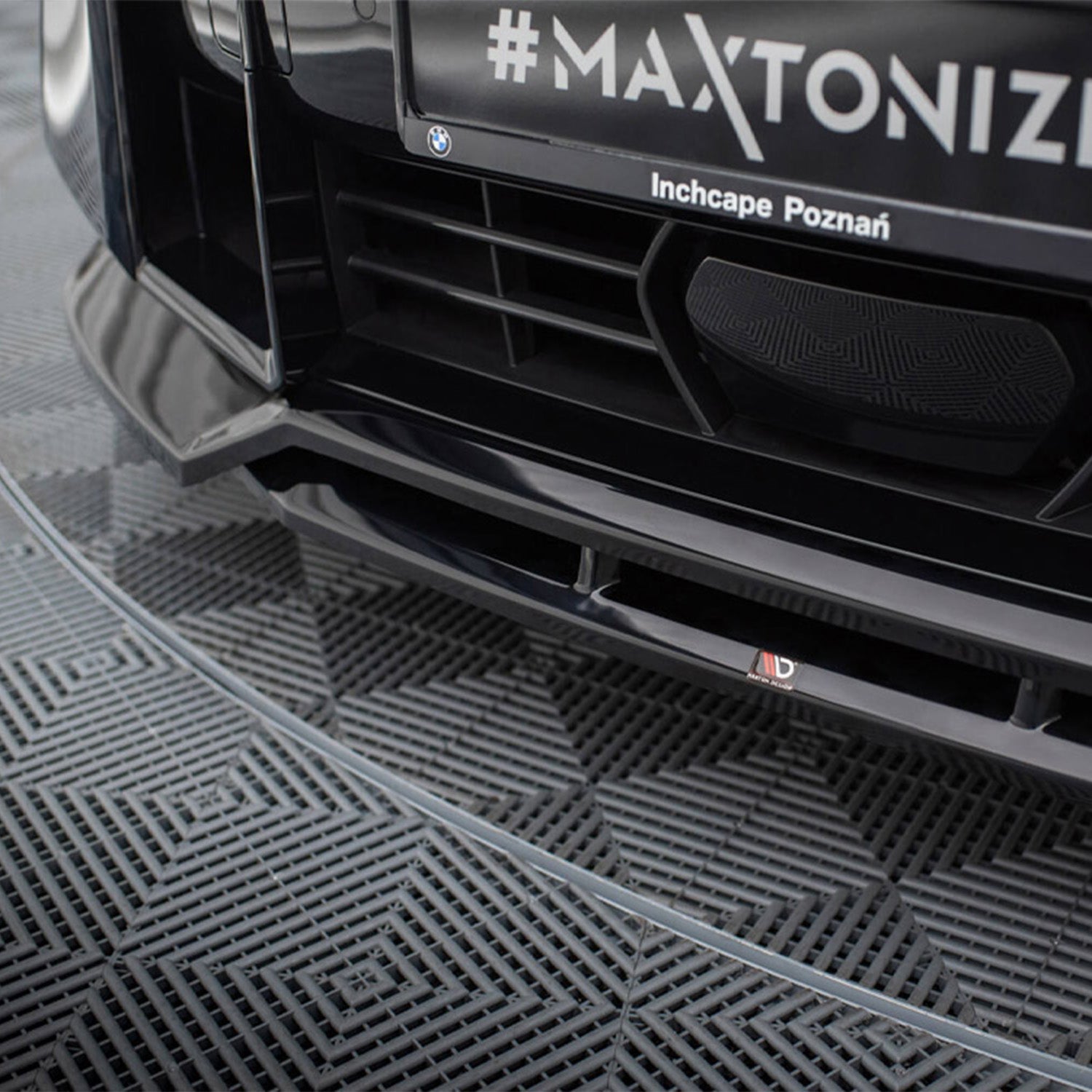 Maxton Design BMW G09 XM Full Body Kit In Gloss Black