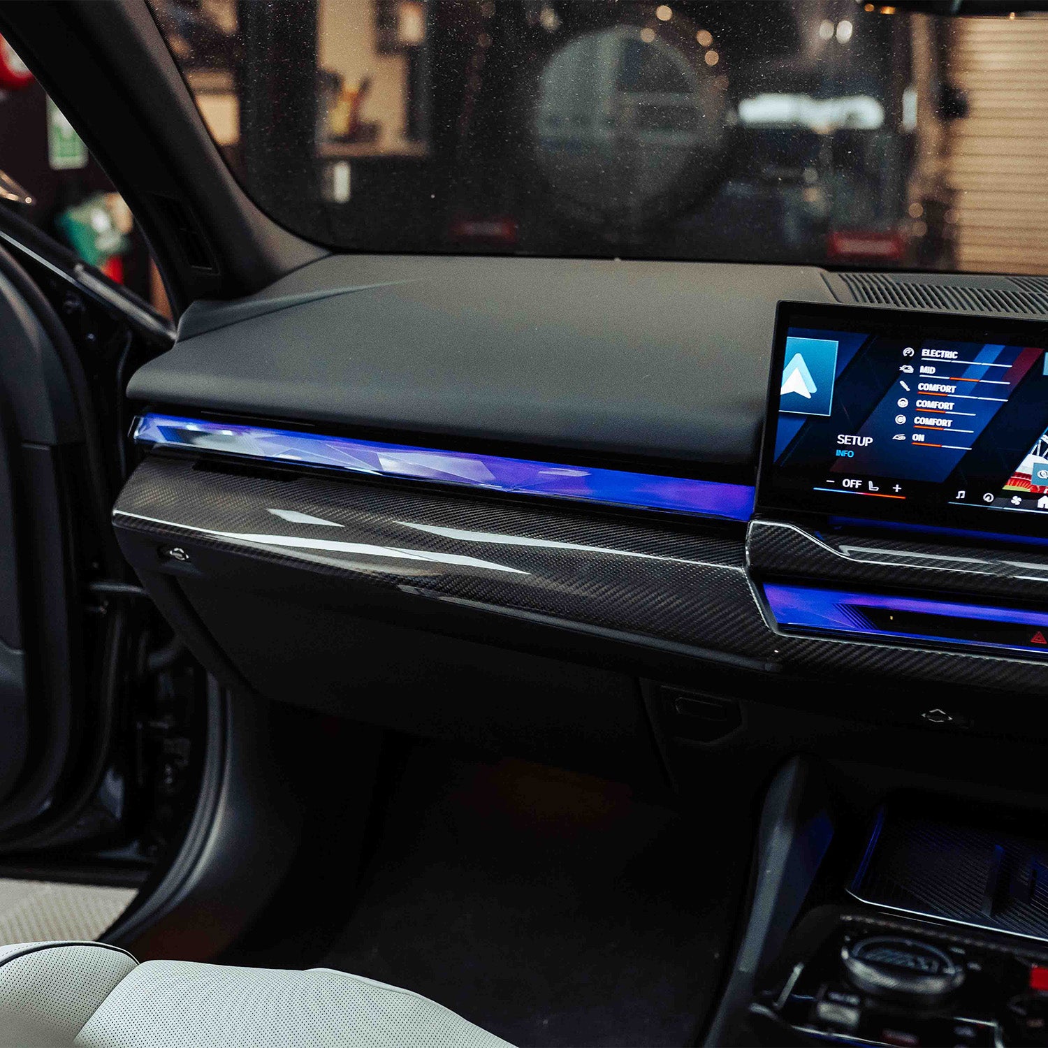 SHFT BMW G90/G99 M5 & G60/G61 5 Series Interior Dashboard Overlay In Gloss Carbon Fibre