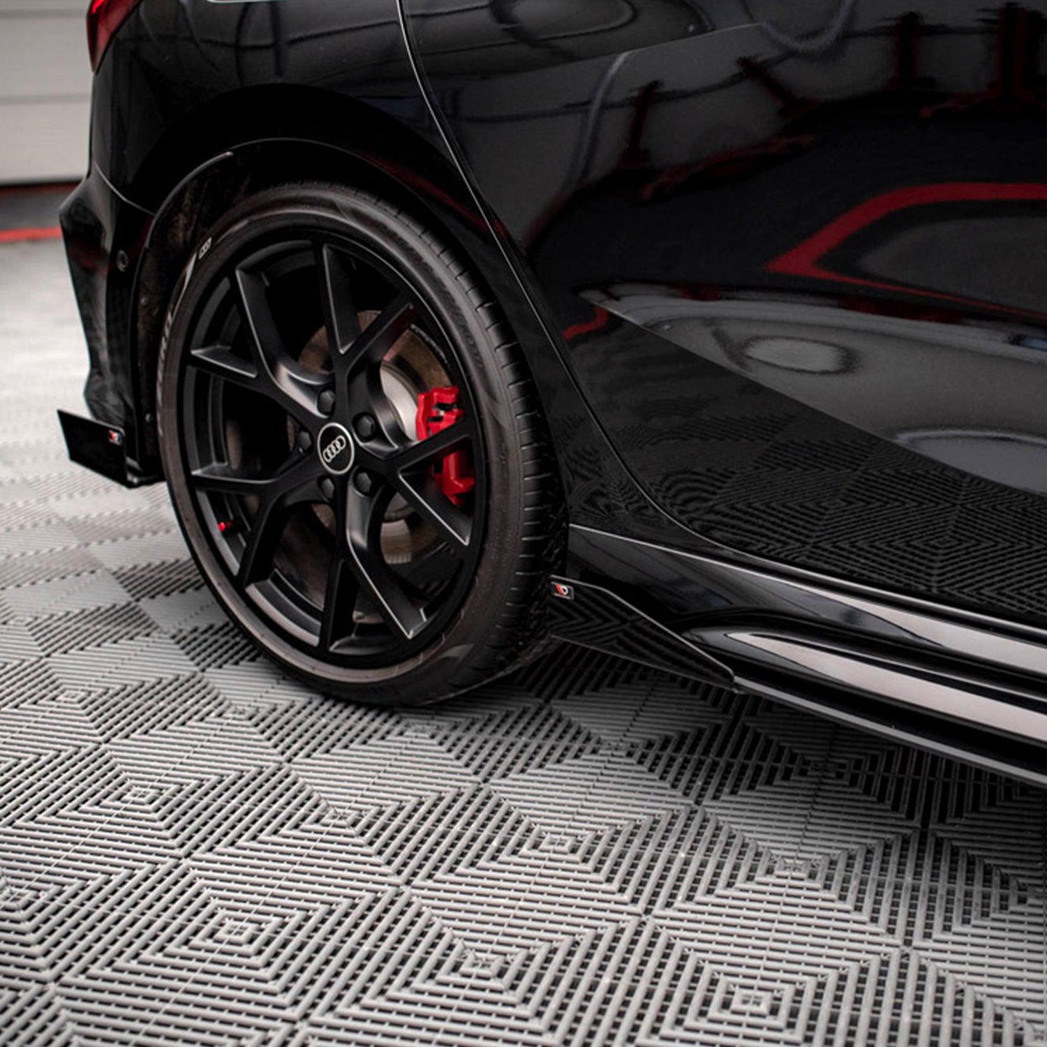 Maxton Side Flaps Audi RS3 Sportback 8Y (2020-) in Gloss Black-R44 Performance