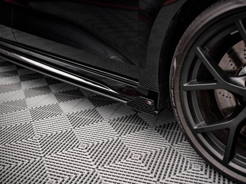 Maxton Side Flaps Audi RS3 Sportback 8Y (2020-) in Gloss Black-R44 Performance