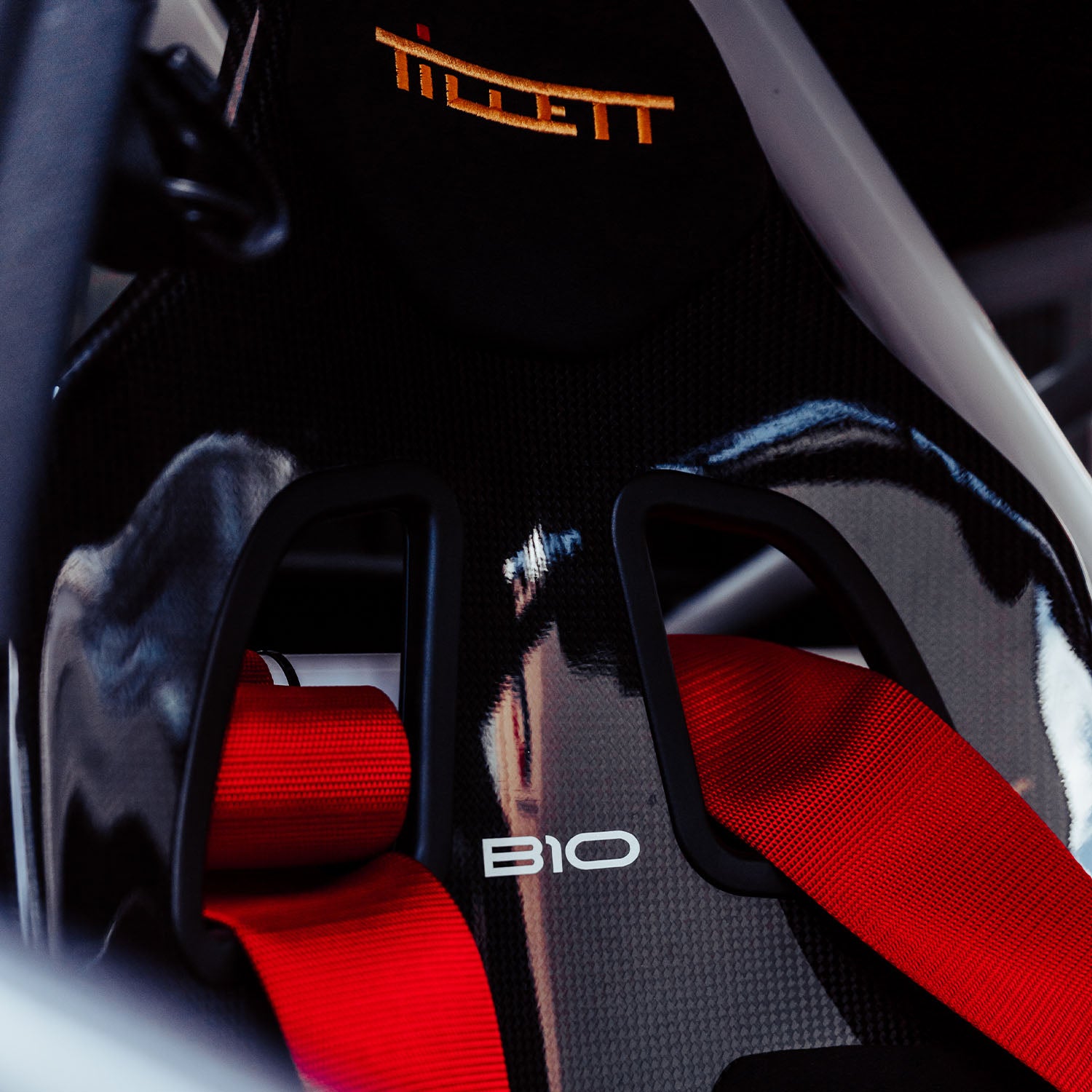 Tillett B10 Racing Seat In Carbon Fibre
