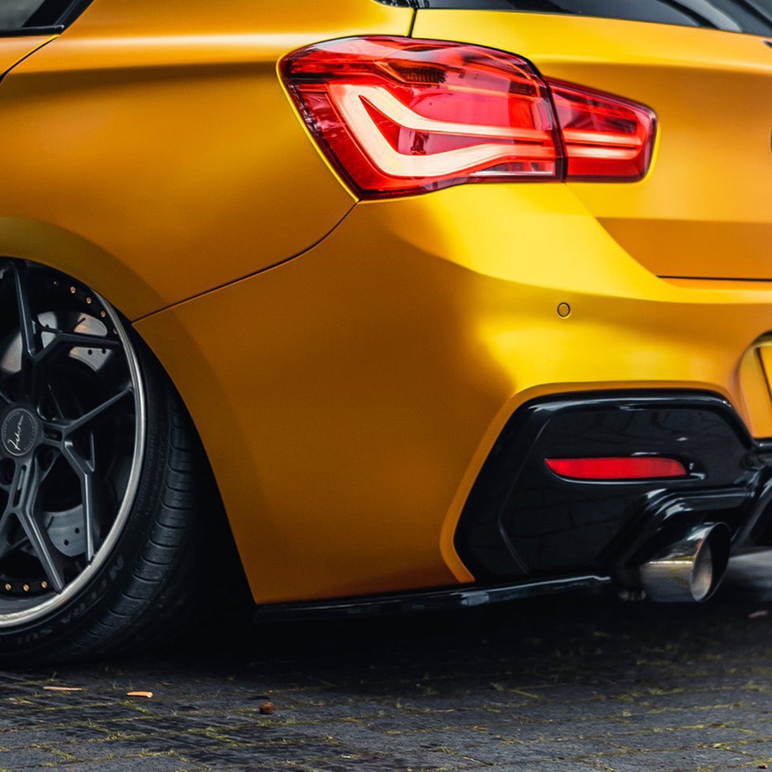 ZAERO Design BMW M135i M140i LCI Gloss Black Rear Splitters