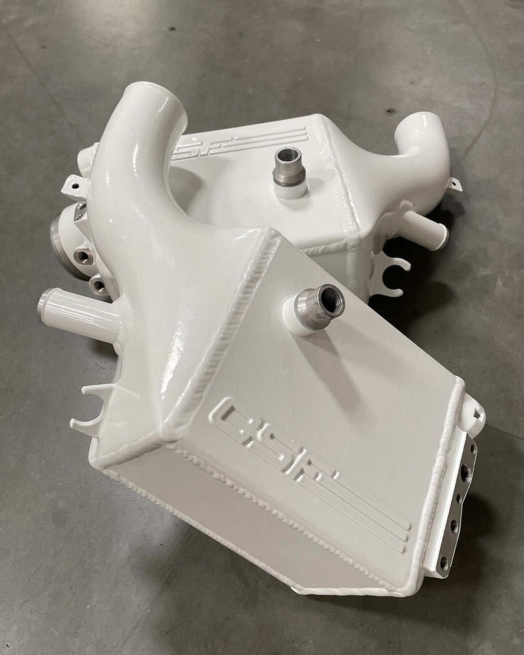 CSF #8315 BMW X5M / X6M / XM High-Performance Charge-Air-Coolers custom finish - Alpine White +$200.00