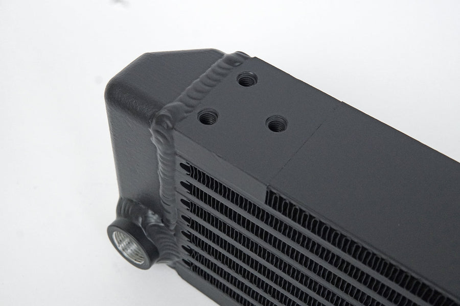 CSF Universal Single-Pass Oil Cooler / RSR Porsche / M22 x 1.5 / 22L x 4.75H x 2.16W