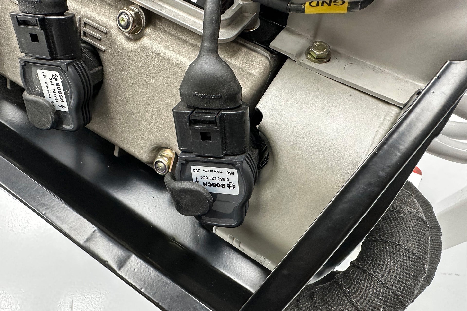 CSF Porsche 911 / 930 Turbo OEM+/High-Performance Engine Oil Cooler