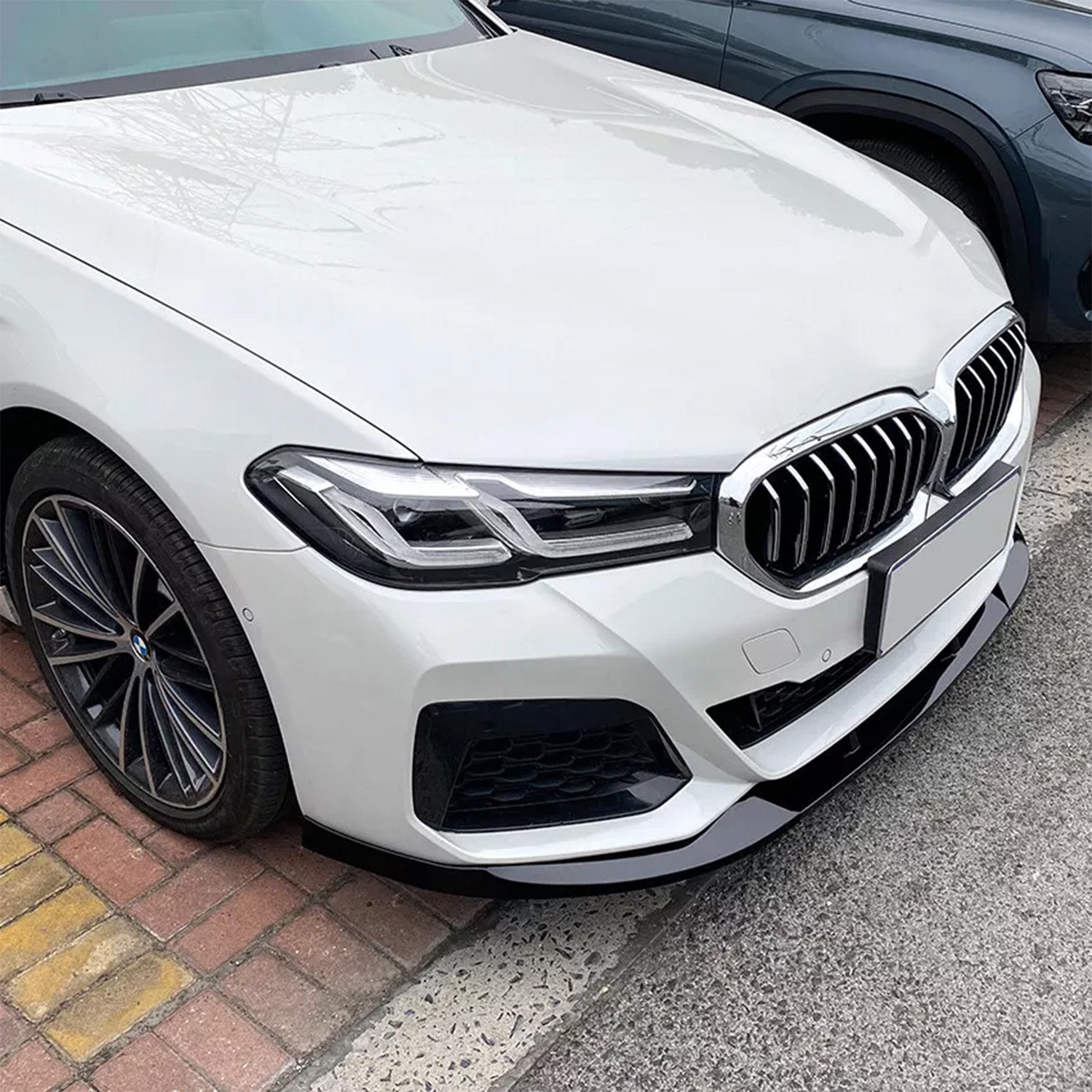 BMW G30 & G31 5 Series LCI Gloss Black Front Splitter