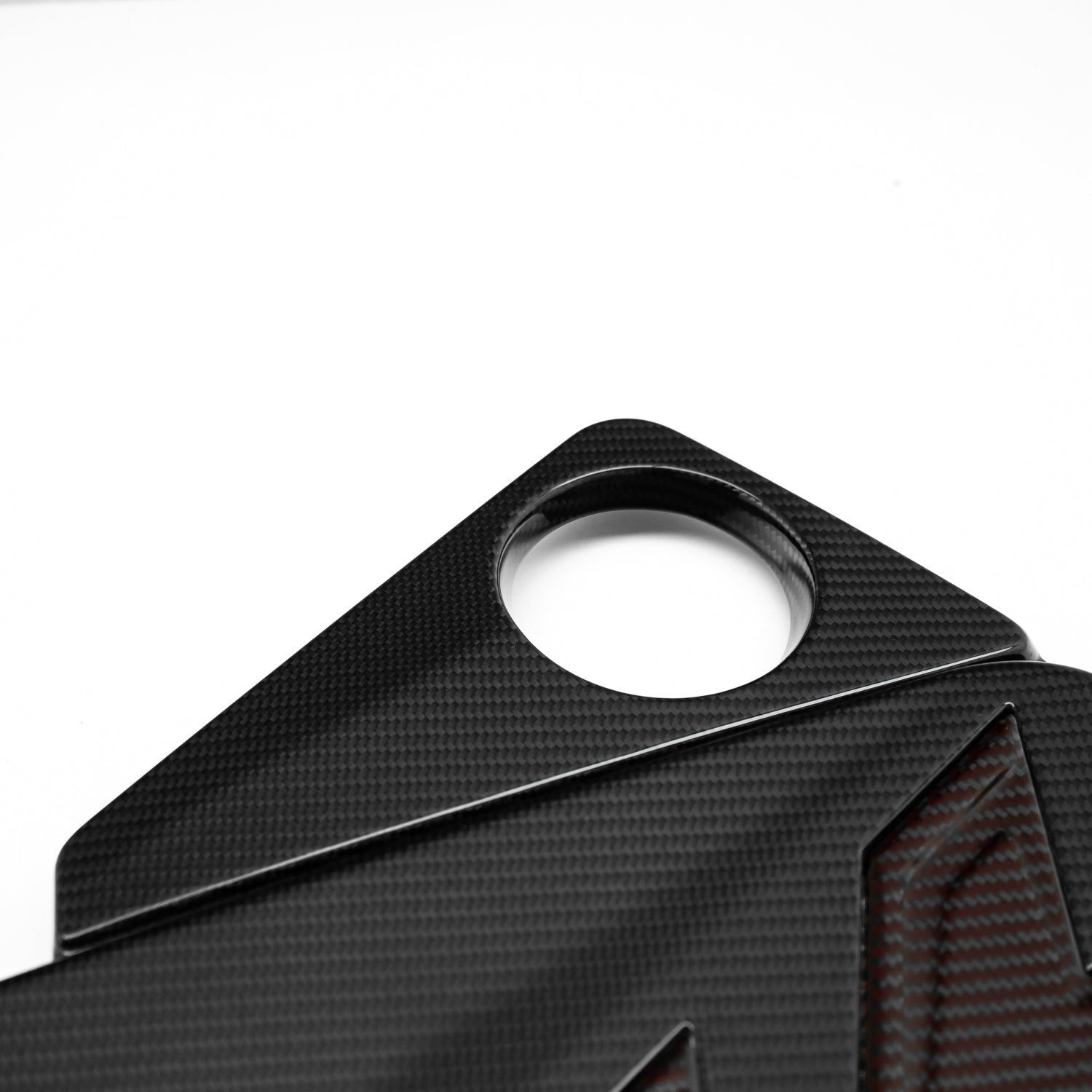 BMW G90 & G99 M5 S63 Gloss Carbon Fibre Engine Cover