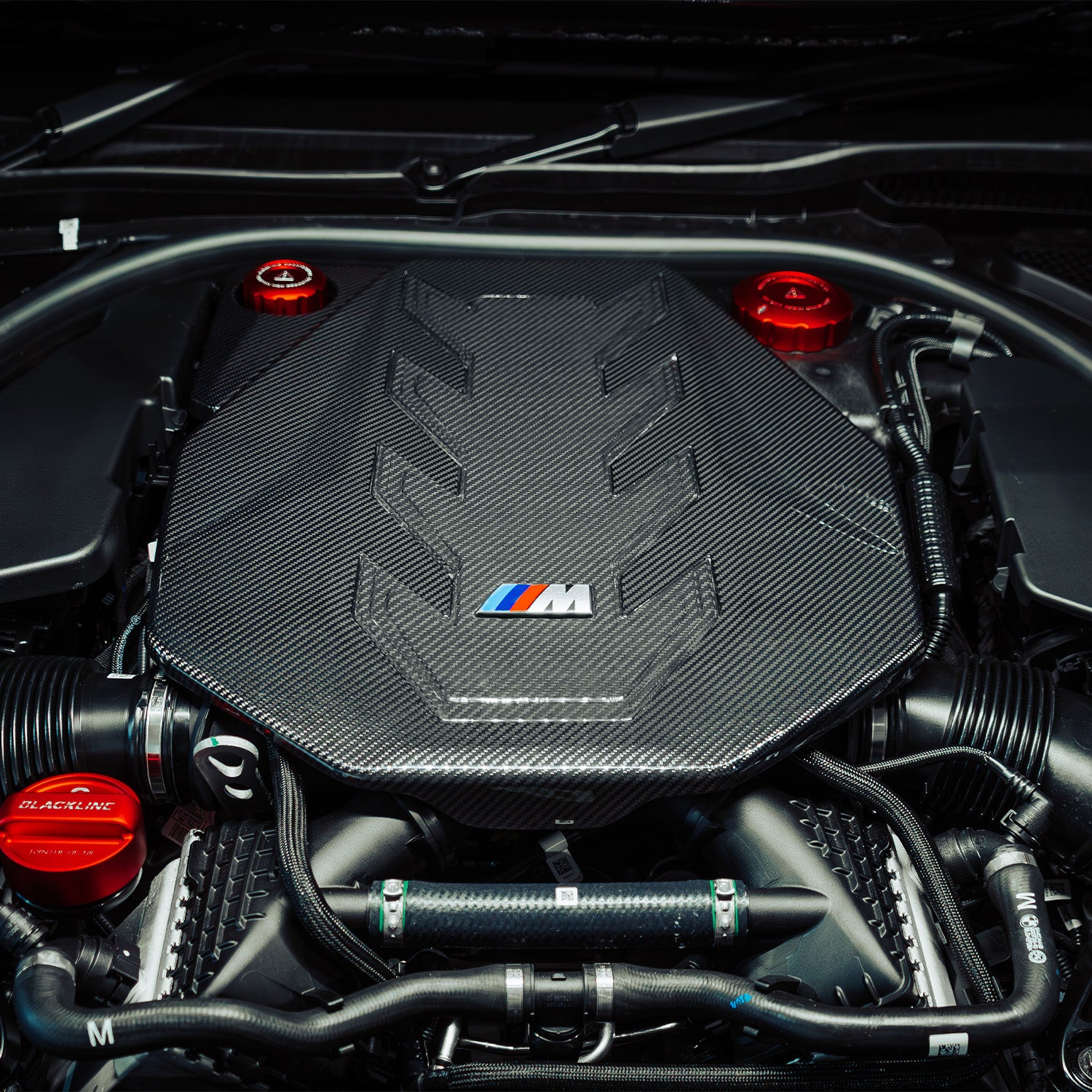 BMW G90 & G99 M5 S63 Gloss Carbon Fibre Engine Cover