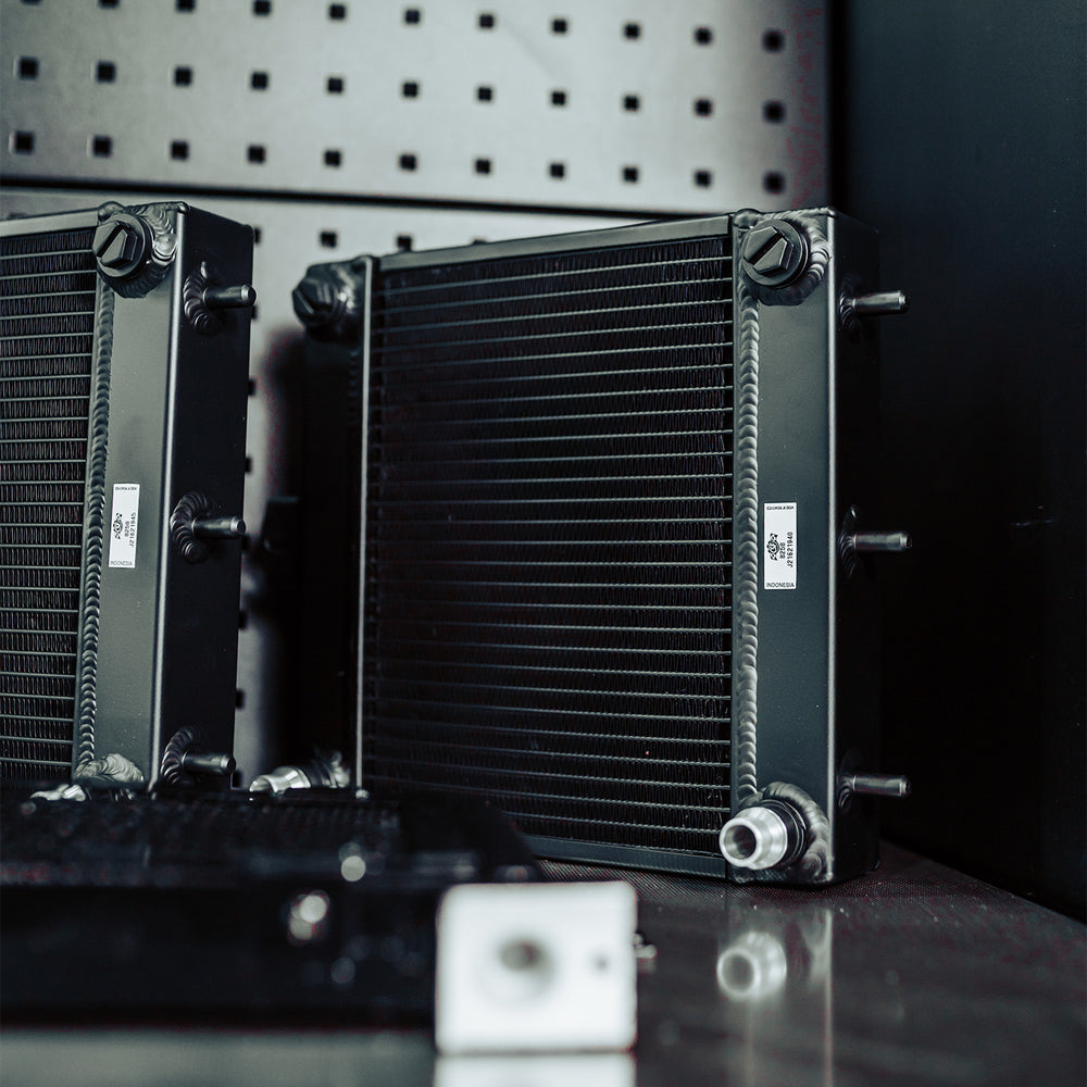 CSF BMW F8X M3/M4/M2 Comp Auxiliary Radiators w/ Rock Guards