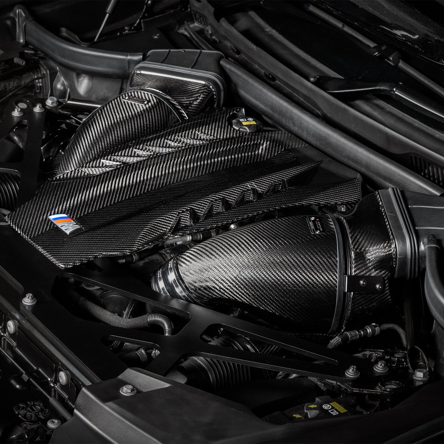 Eventuri BMW F95 X5M, F96 X6M & G09 XM Carbon Fibre Intake System