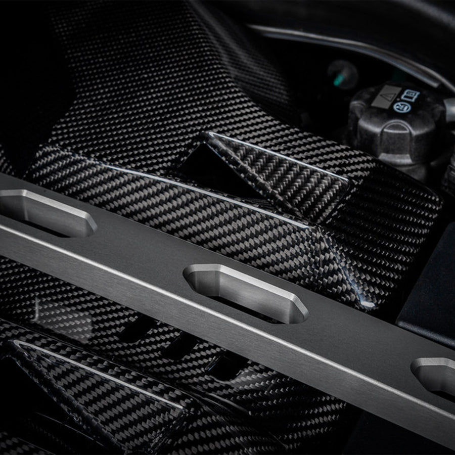 Eventuri Gloss Carbon Fibre Engine Cover For BMW G80 M3 G82 M4 G87 M2 Close Up