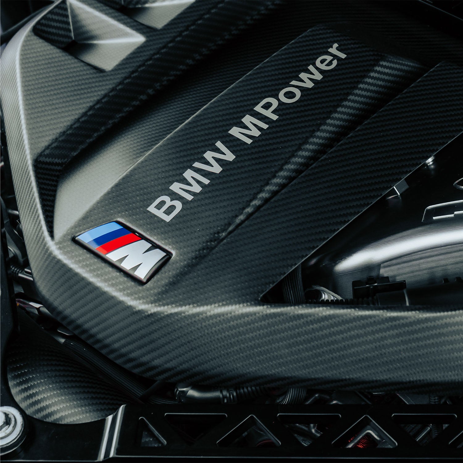 Eventuri Matte Carbon Fibre Engine Cover For BMW G80 M3 G82 M4 G87 M2
