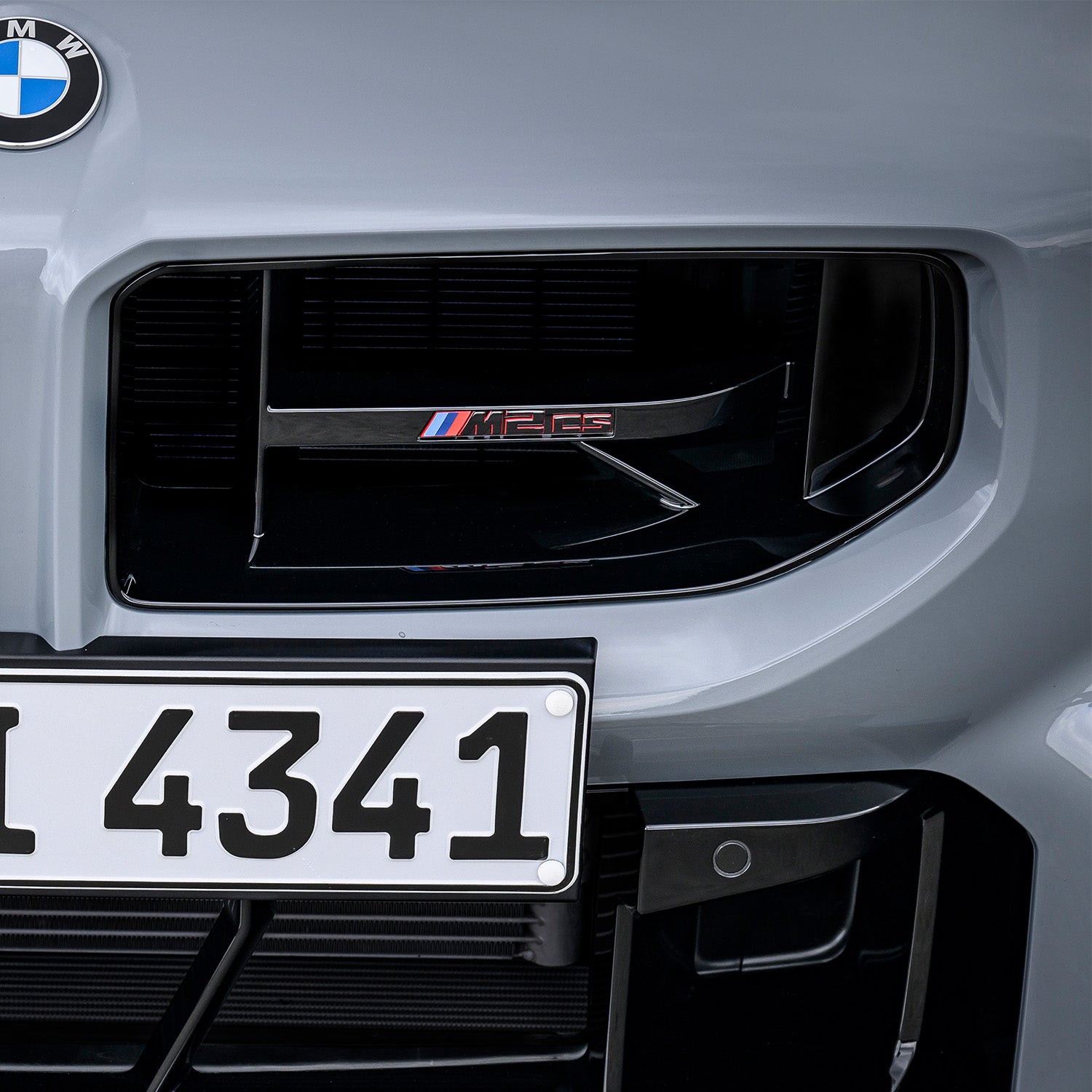 Genuine BMW G87 M2 CS OEM Gloss Black Front Grilles 51137874201