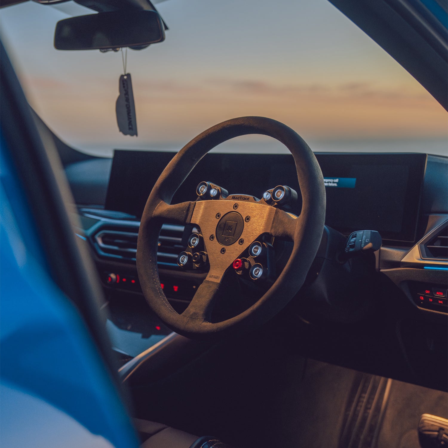 JQ Werks Madtrace® BMW G Series Racing Steering Wheel System