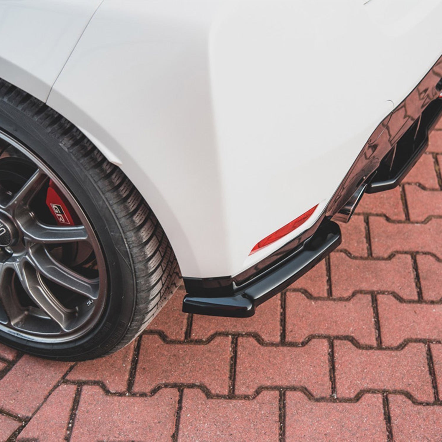 Maxton Design Gloss Black Rear Side Splitters For Toyota GR Yaris