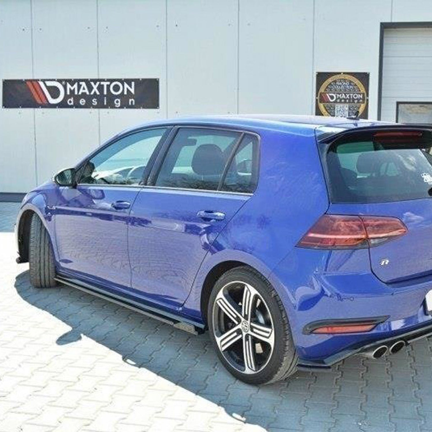 Maxton Design VW Golf R Mk7.5 V1 Gloss Black Side Skirts VW-GO-7F-R-SD1G