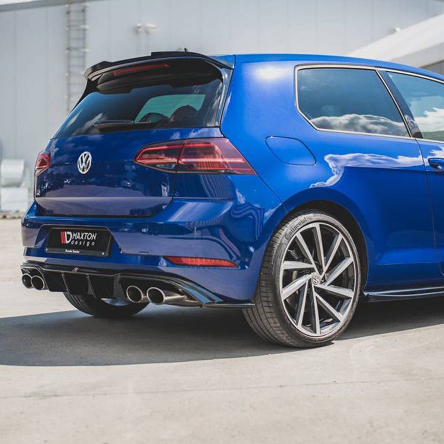 Maxton Design VW Golf R Mk7.5 V3 Gloss Black Rear Diffuser VW-GO-7F-R-RS3G