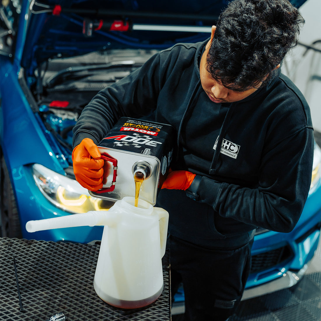 Competition Engine Oil Motul 300V Competition 5W-40 Engine Oil
